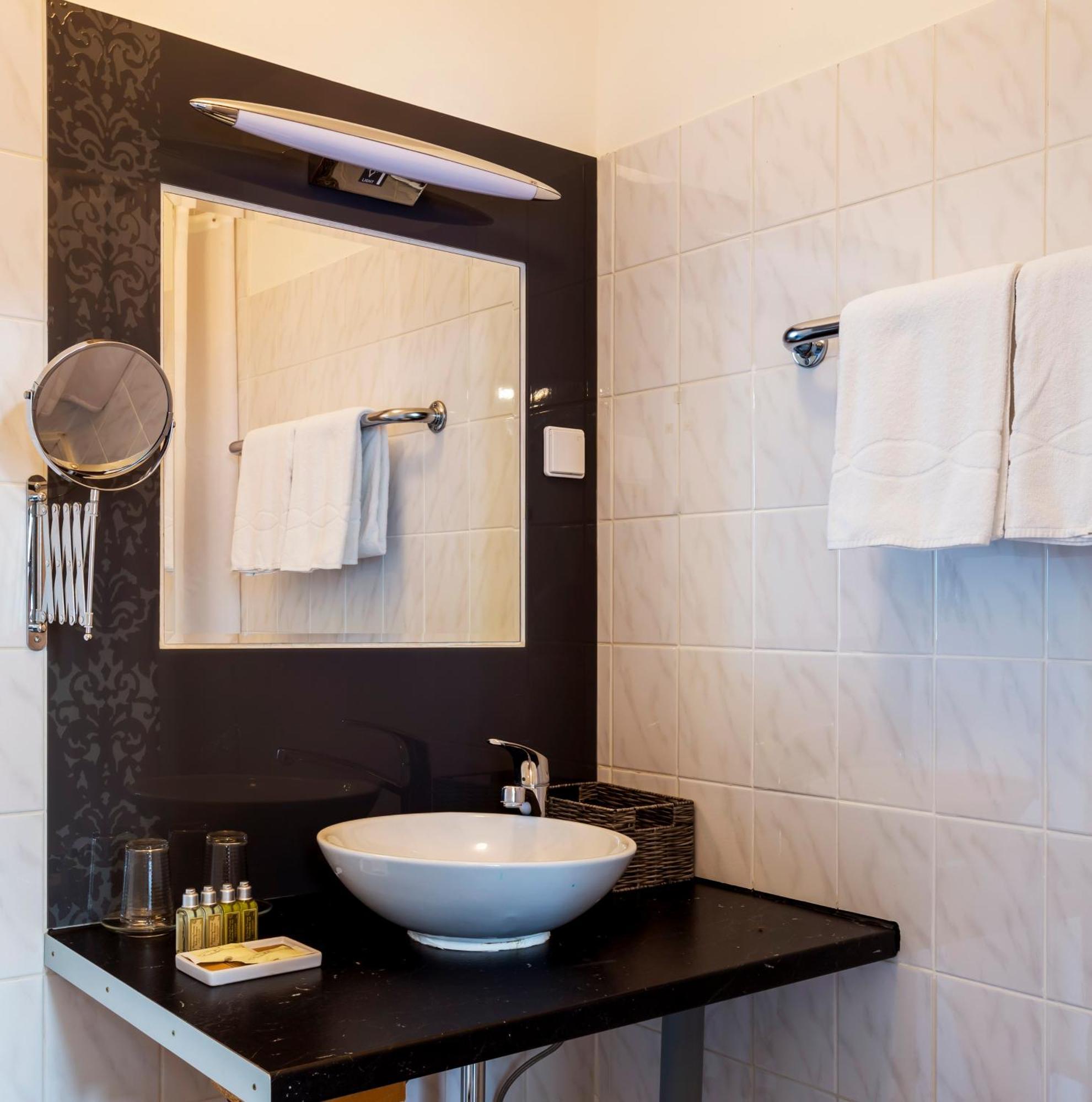 Boutique Hotel Columbia Vienna Room photo
