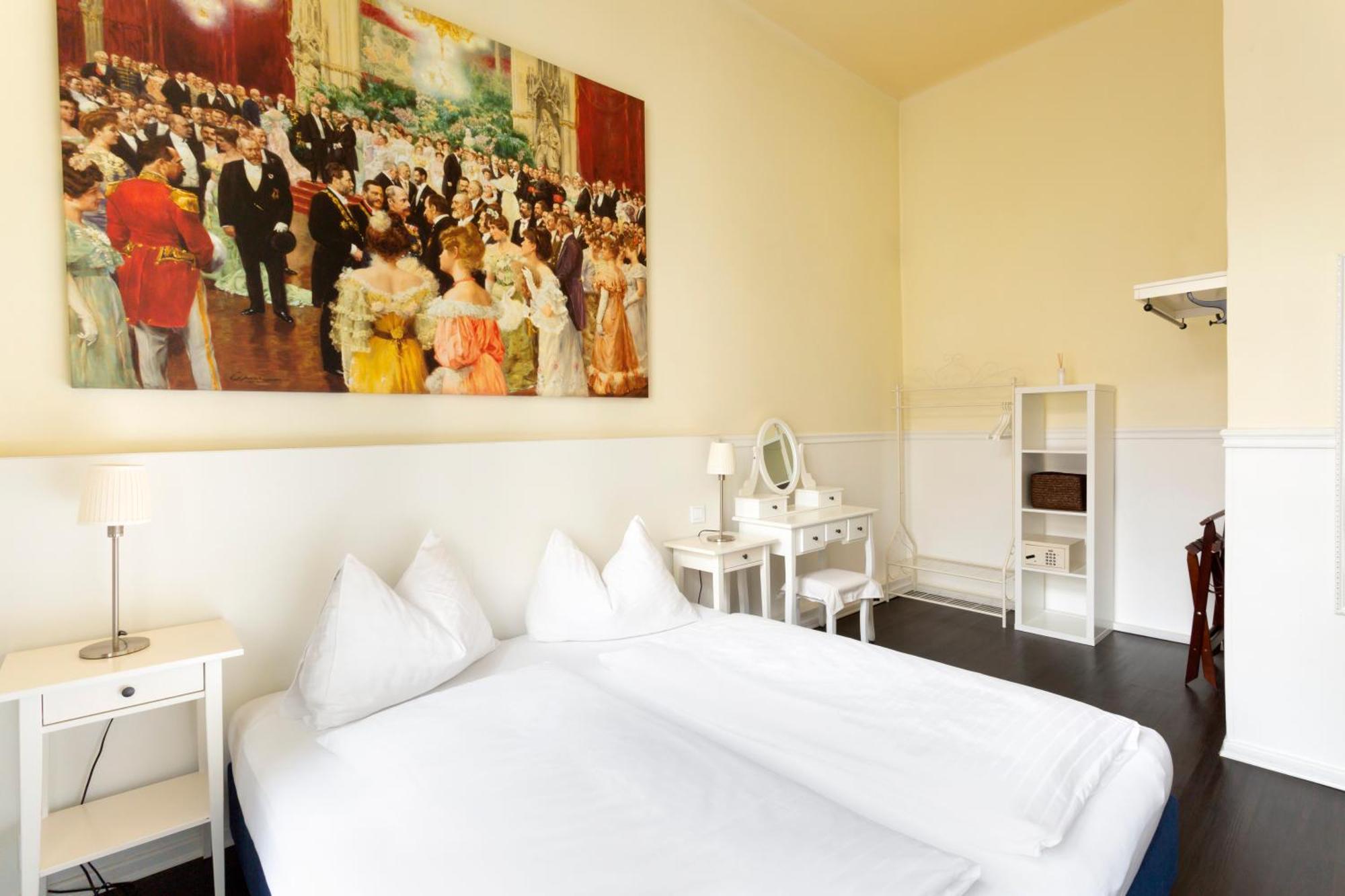 Boutique Hotel Columbia Vienna Room photo